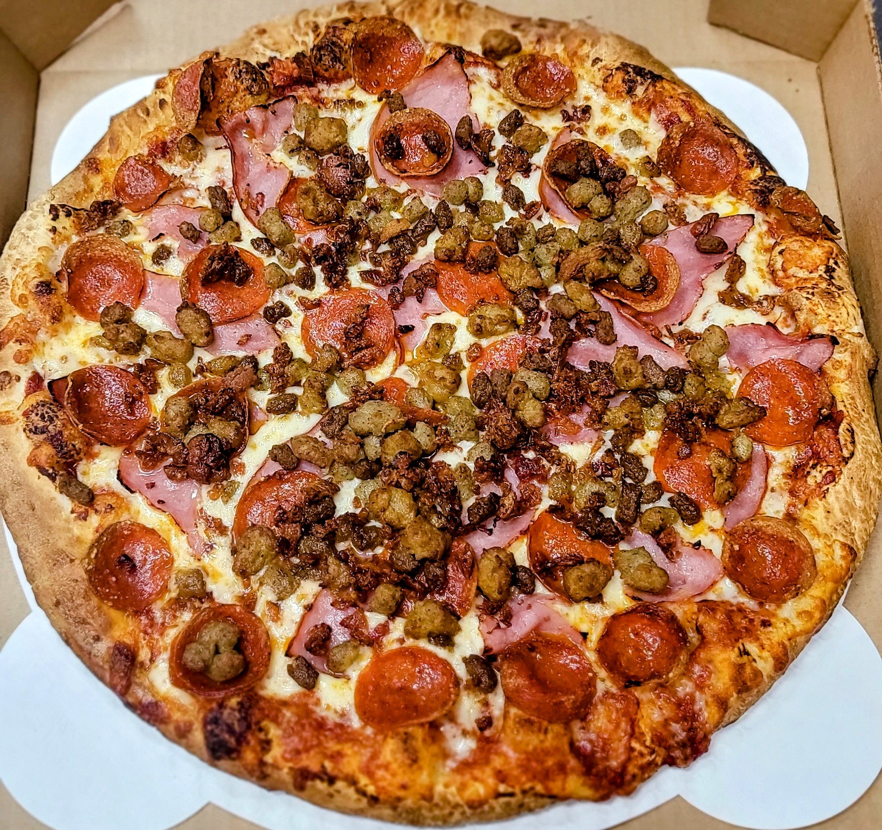 The Icon (all meat) pizza